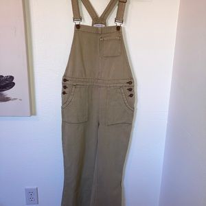 Size 28 O’Neill greenish/tan flared overalls.